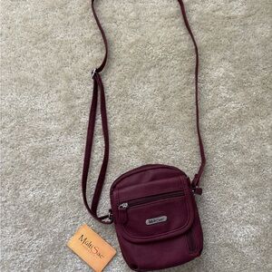 Multisac Everest Burgundy Crossbody Bag